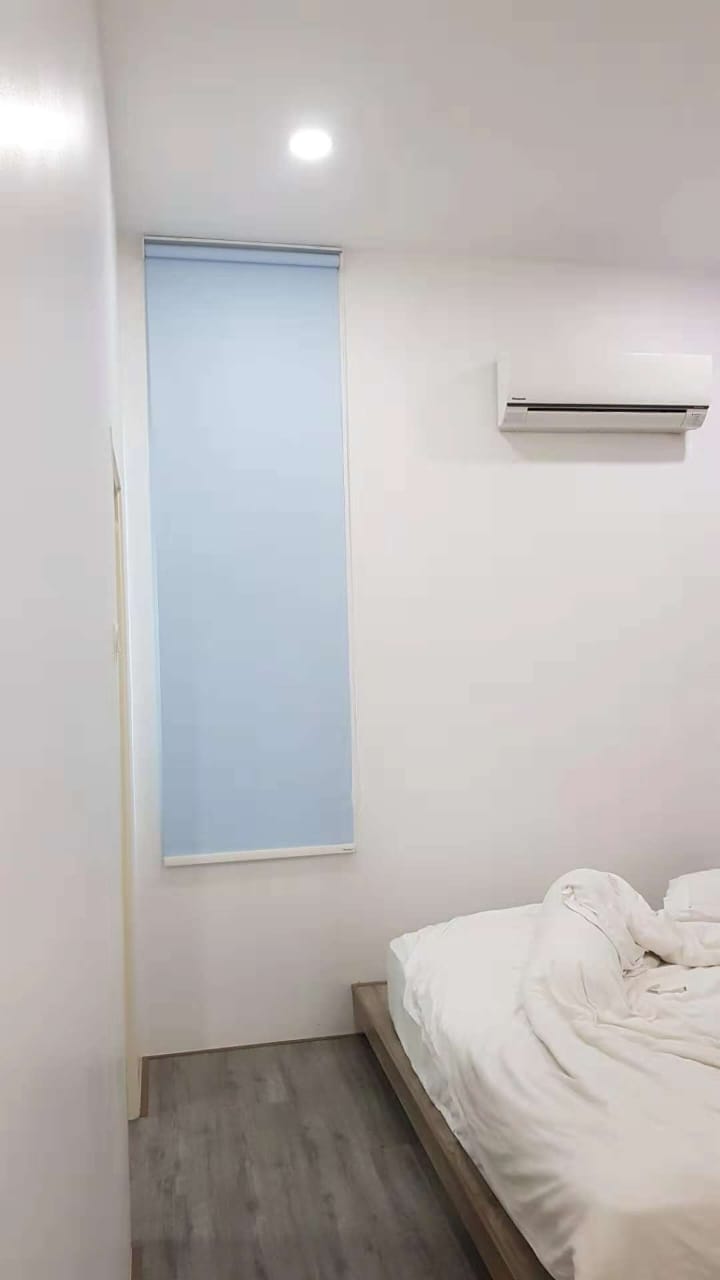 BLACKOUT 100 ROLLER BLINDS
